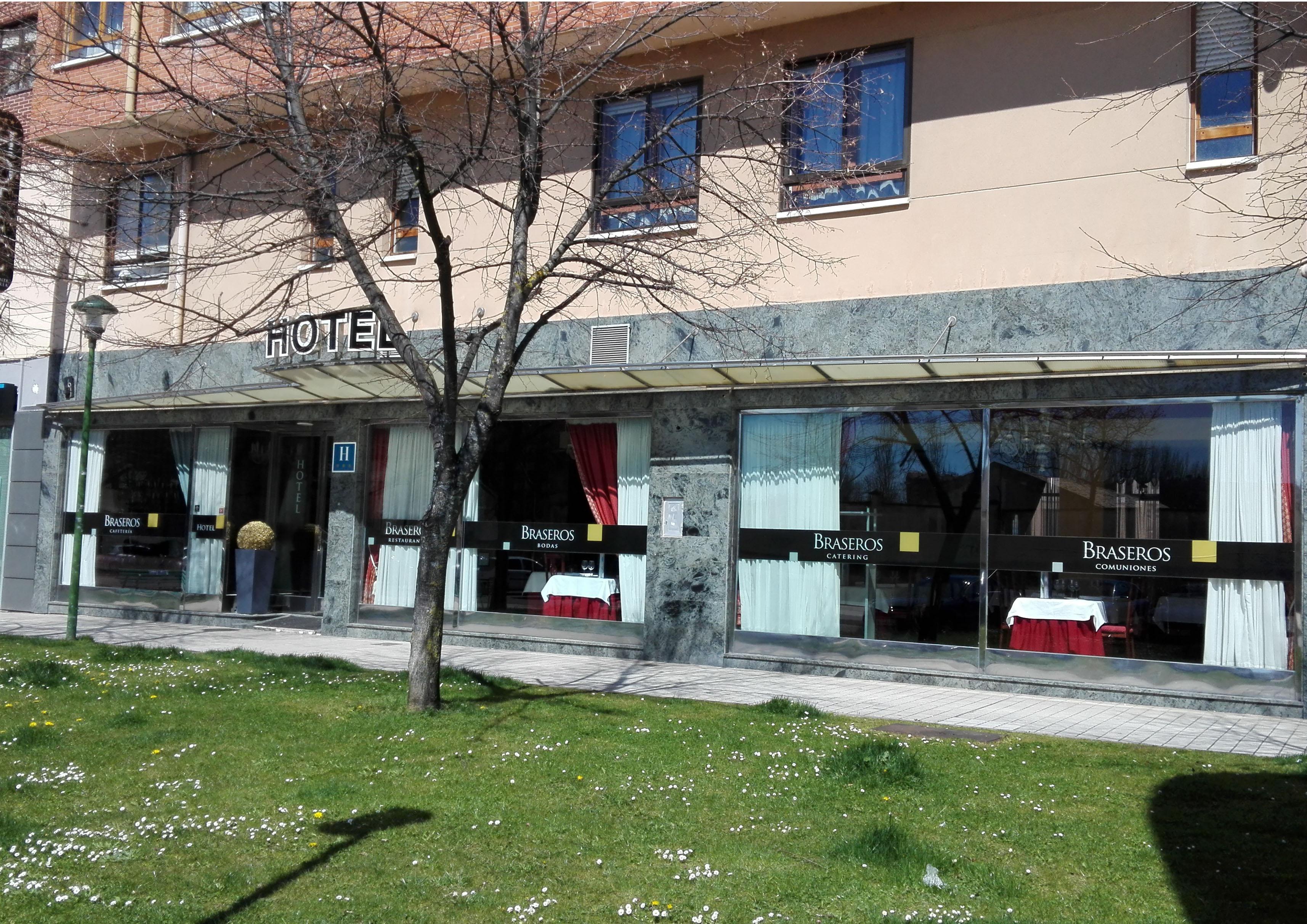 Hotel Los Braseros Burgo Εξωτερικό φωτογραφία