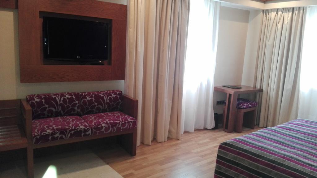 Hotel Los Braseros Burgo Εξωτερικό φωτογραφία